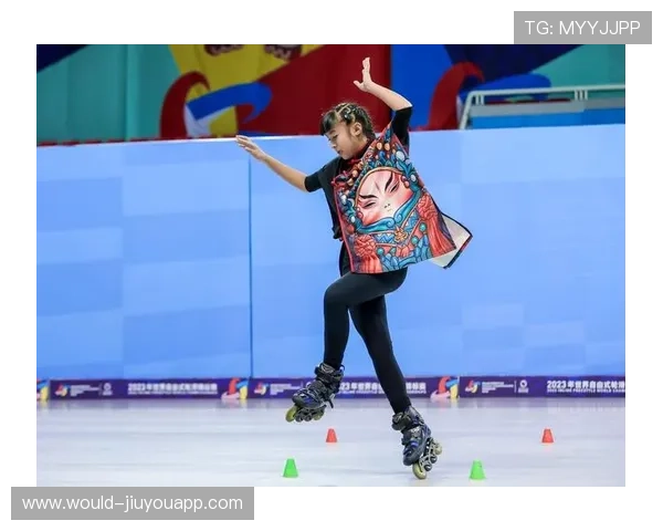 花式轮滑交流赛，青春在轮转中飞扬，花式轮滑表演